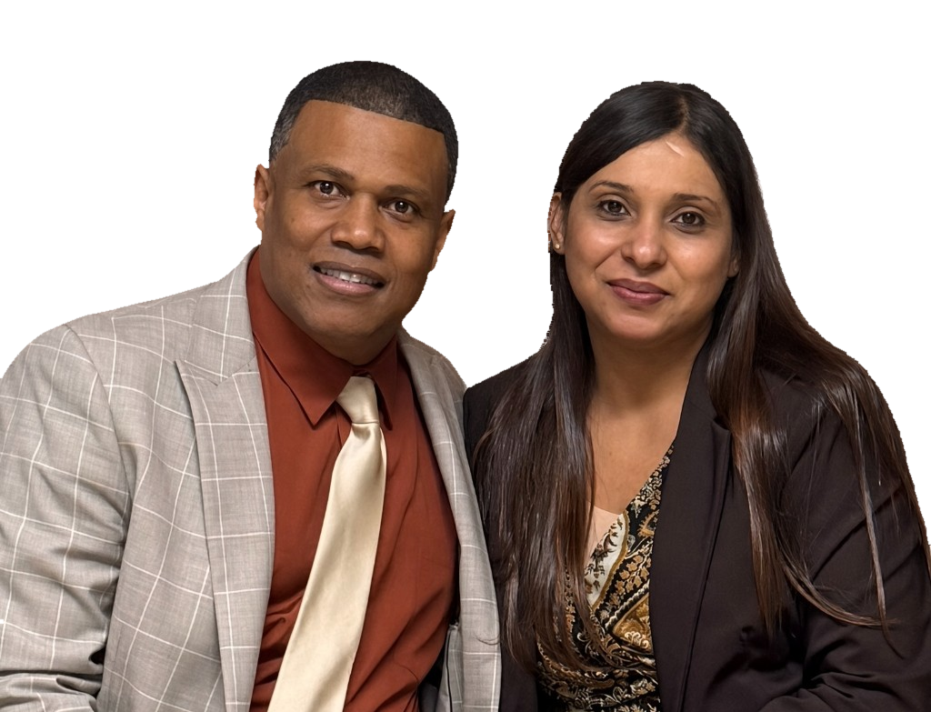 Rev. Leonardo Mateo y Jissel Mateo, pastores de la Iglesia Asamblea Pentecostal
